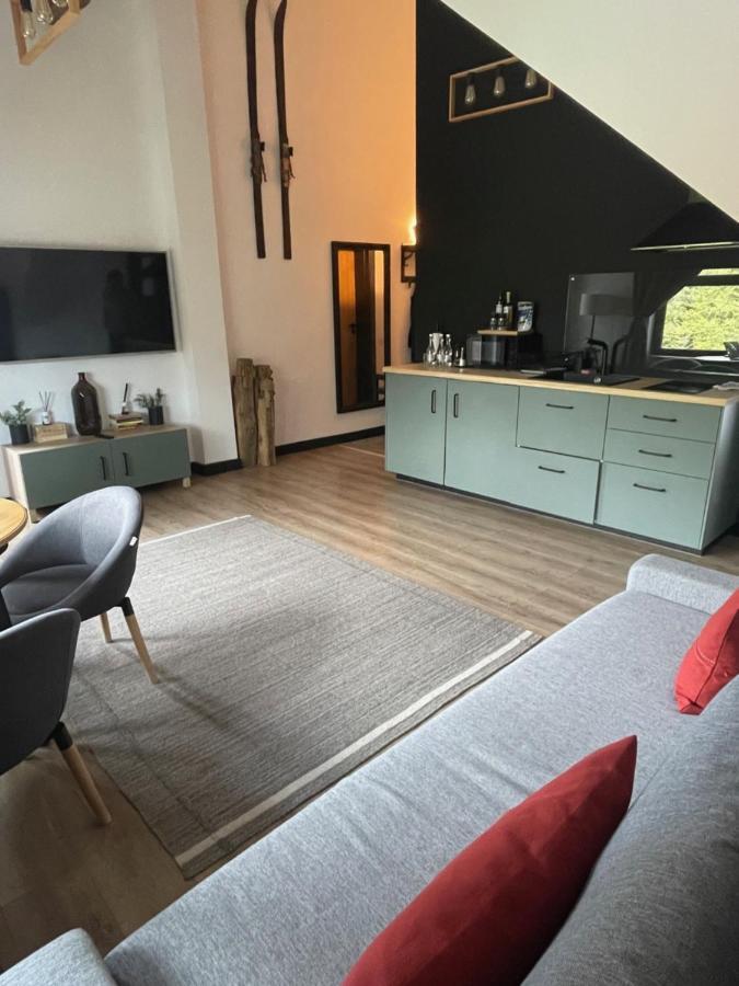 Casa Larisa Antonia Apartments سِنايا المظهر الخارجي الصورة